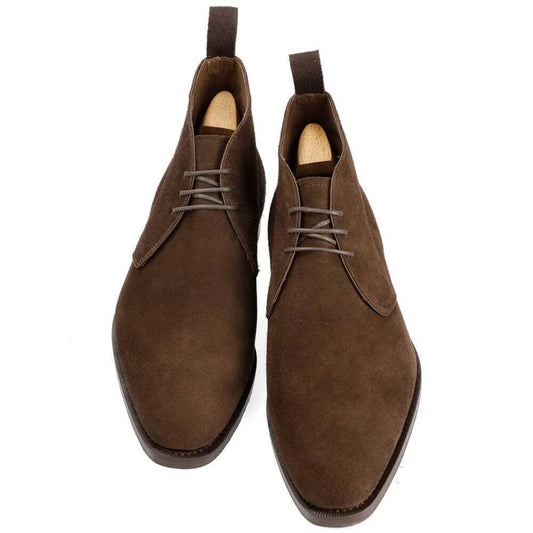 Chukka Boots in Brown Suede